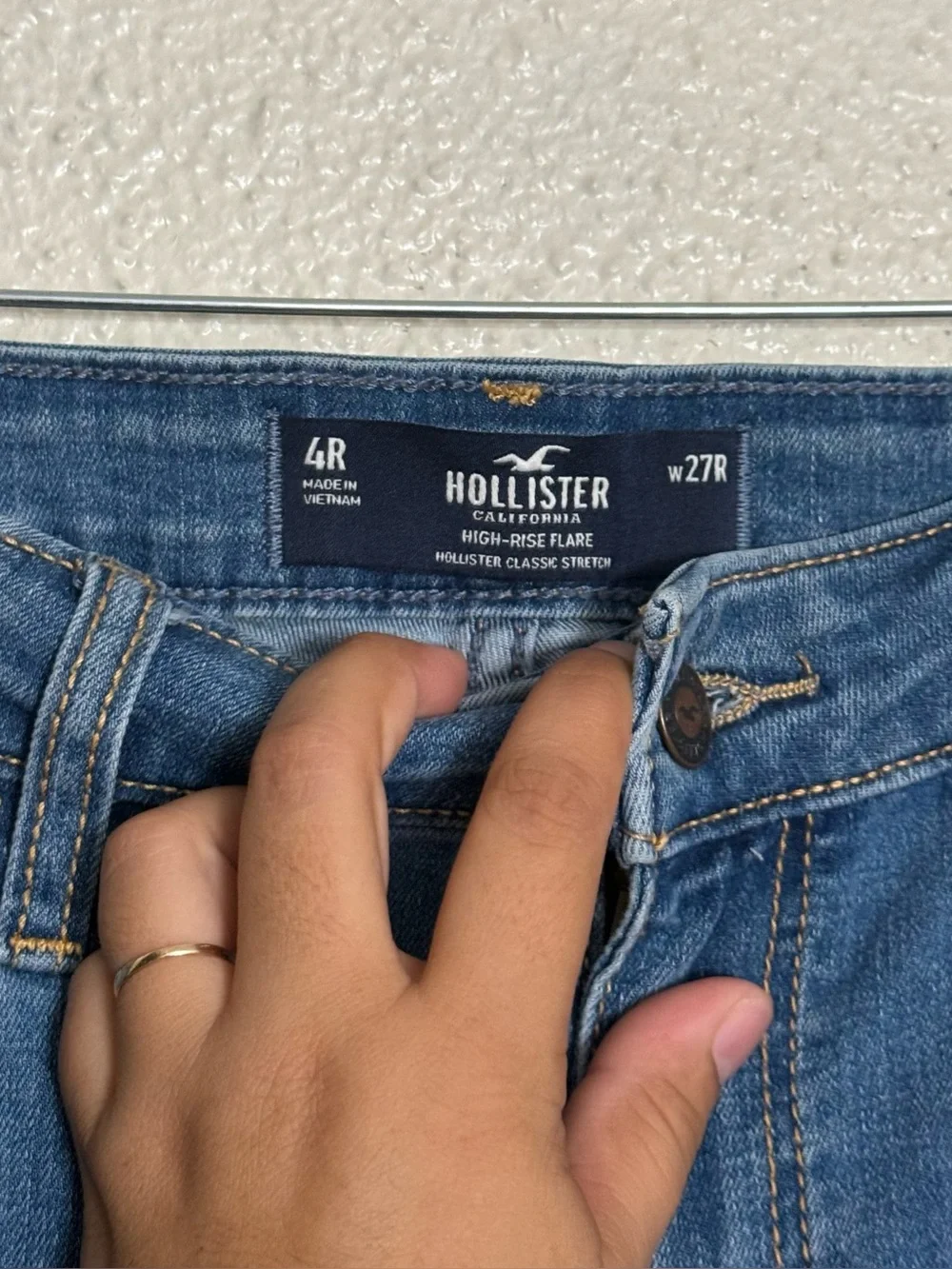 Hollister Y2K Mid-Rise Blue Flare bell bottom Jeans size 4R